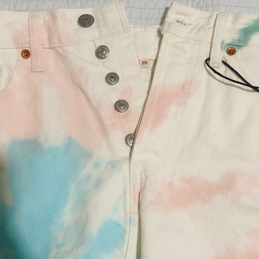 Levi's Deconstructed Tie Dye Denim Skirt (Juniors)‎ - Picture 8 of 13